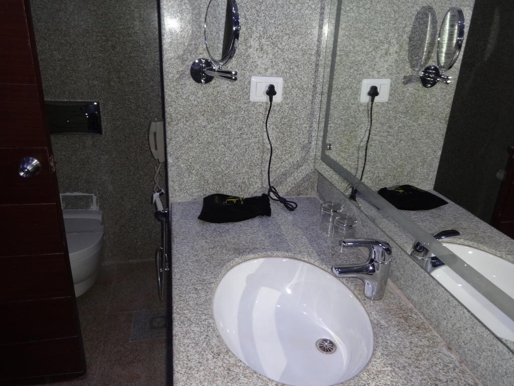 Hotel Patliputra Exotica Patna  Zimmer foto